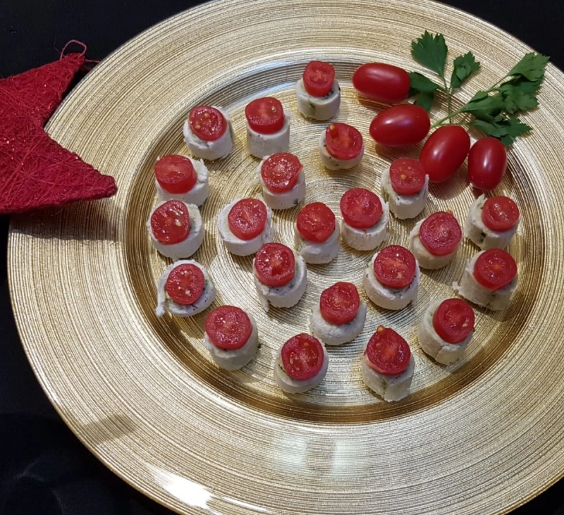 APERITIVO DE MANTEQUILLA DE ANCHOA, AJO Y PEREJIL