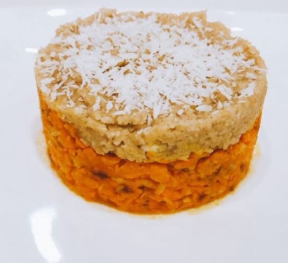 Pastel crudivegano de zanahoria y anacardos